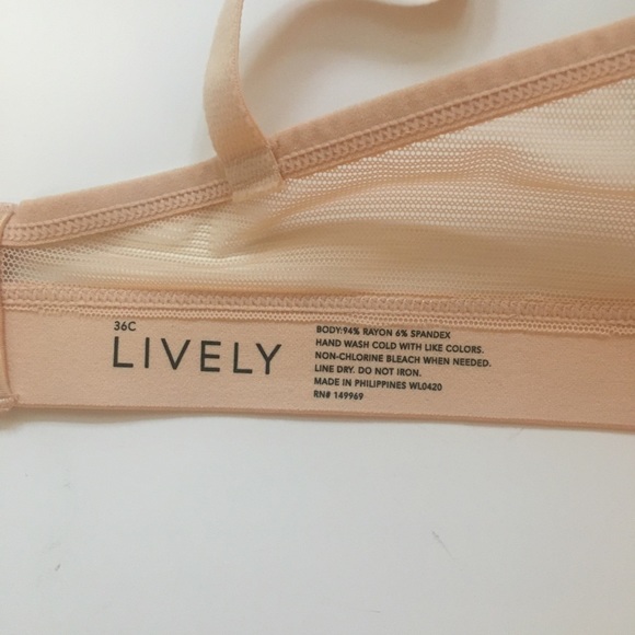 SOLD NWT Lively T-shirt Bra - Picture 5 of 6